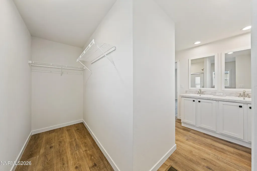 5684 Juniper Silver Springs NV 89429
