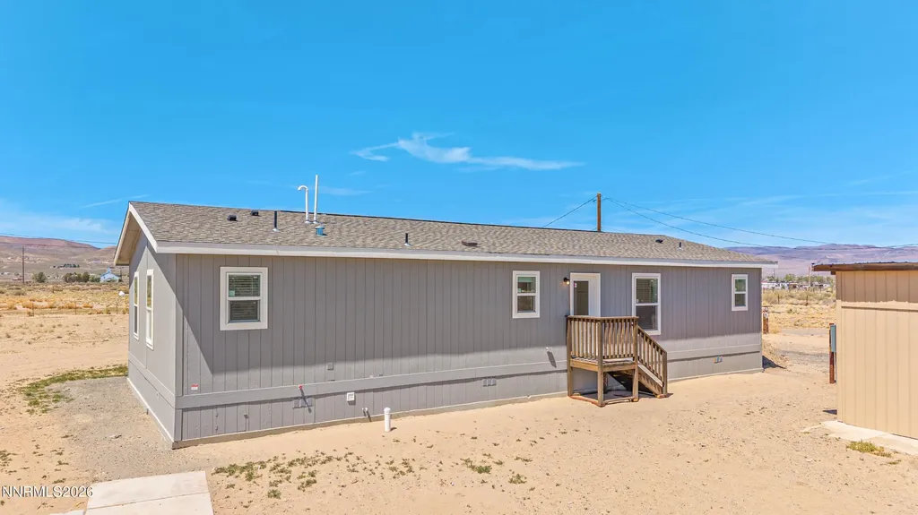 5684 Juniper Silver Springs NV 89429