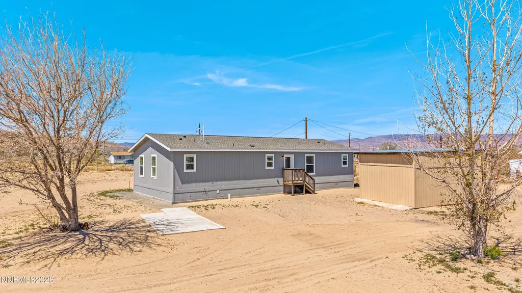 5684 Juniper Silver Springs NV 89429