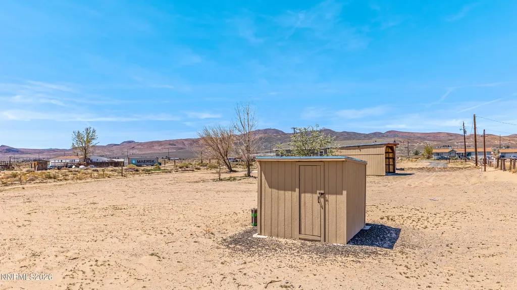 5684 Juniper Silver Springs NV 89429