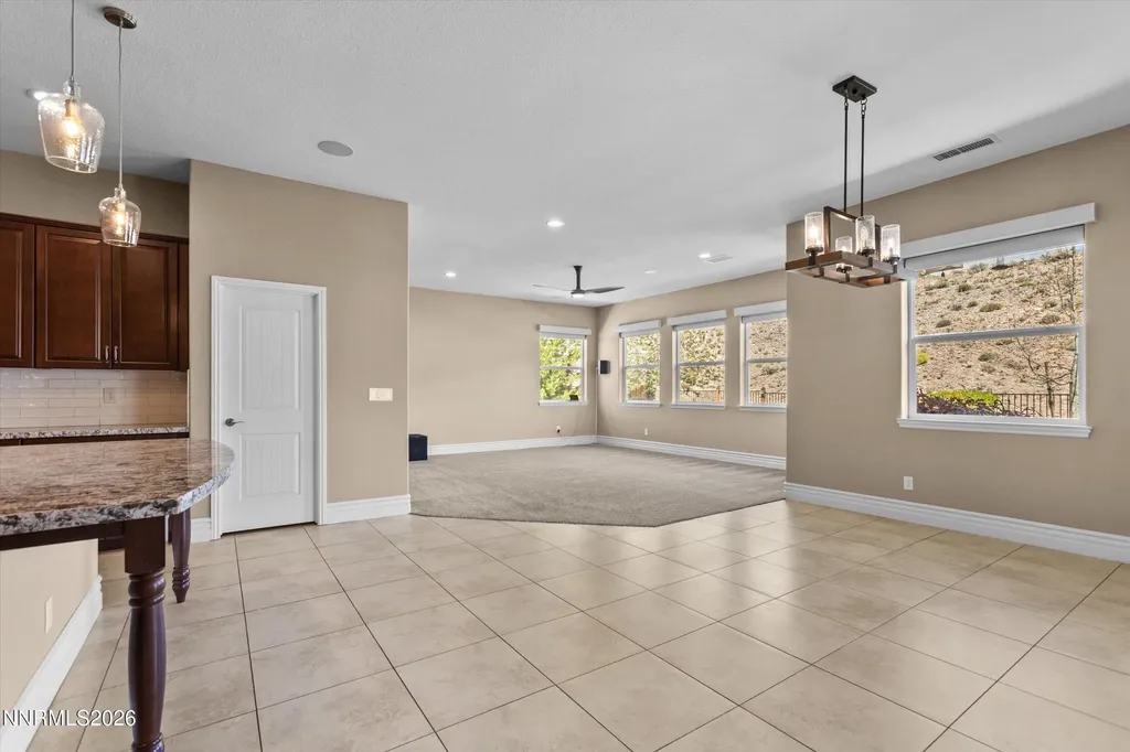 7729 Orange Plains Sparks NV 89436