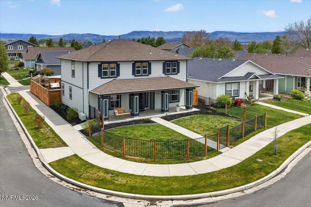 1347 Scarlet Oak Gardnerville NV 89410