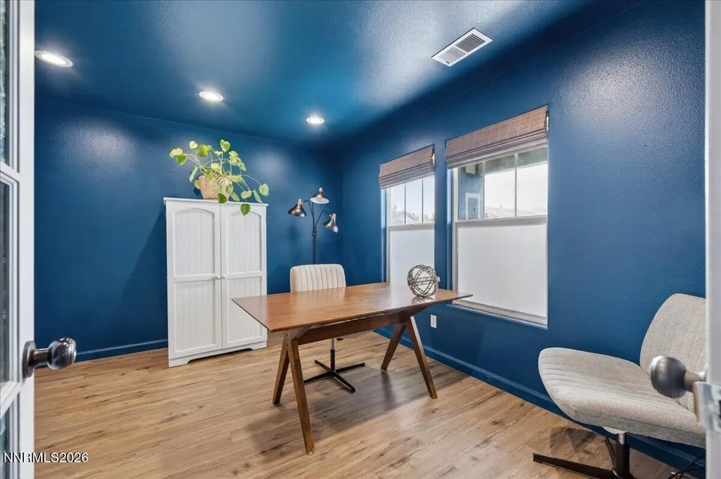 1347 Scarlet Oak Gardnerville NV 89410