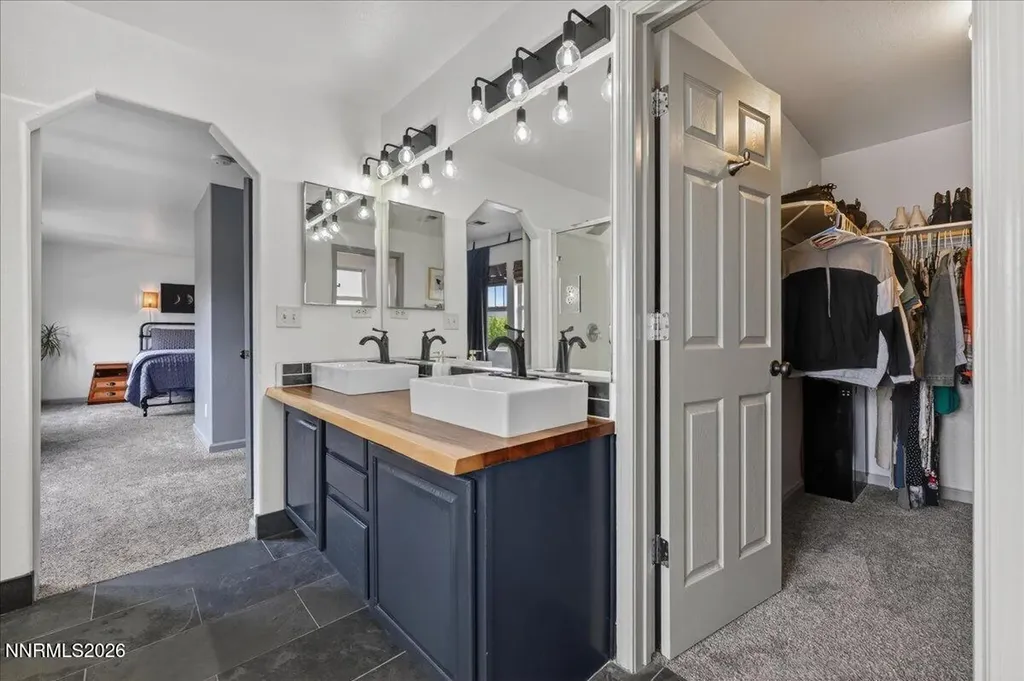 1347 Scarlet Oak Gardnerville NV 89410