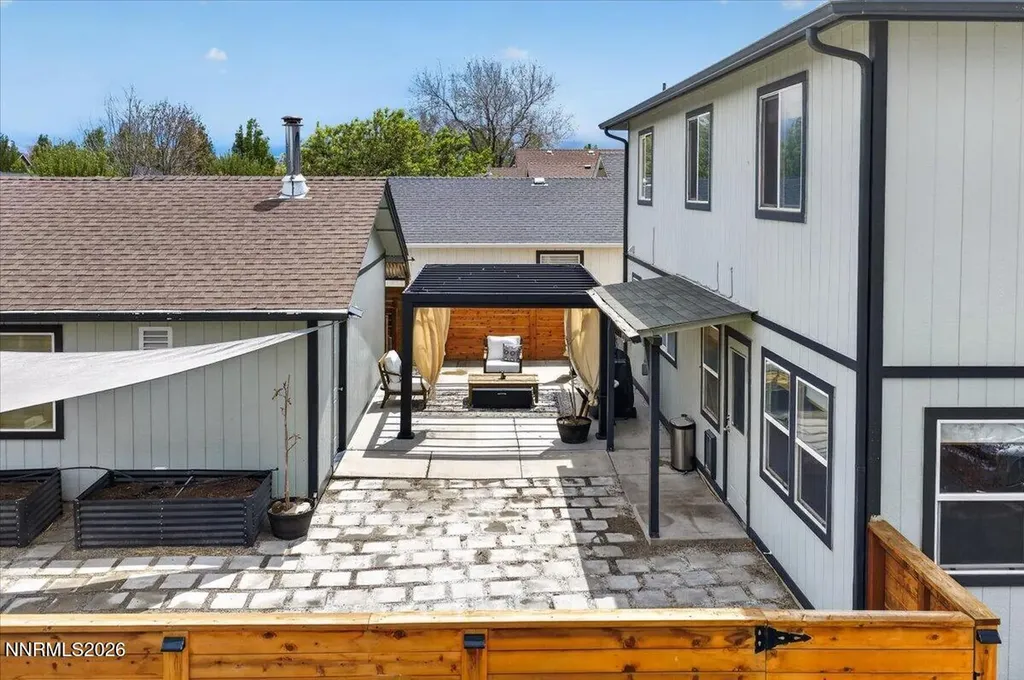 1347 Scarlet Oak Gardnerville NV 89410