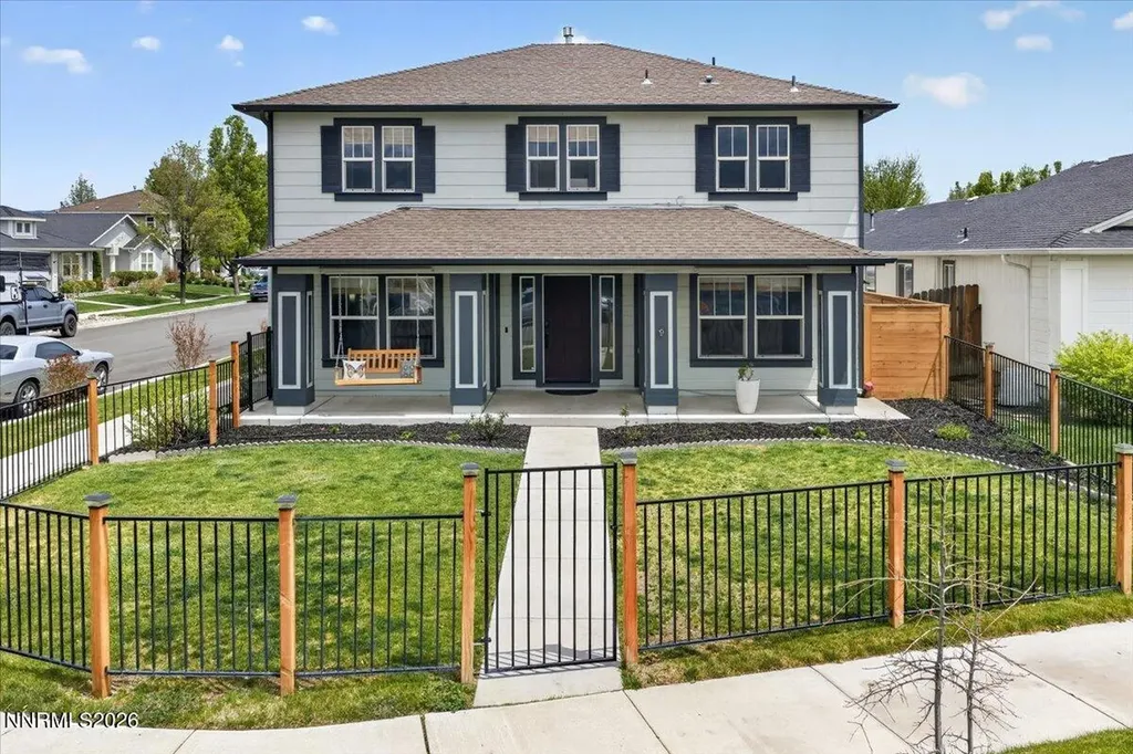 1347 Scarlet Oak Gardnerville NV 89410