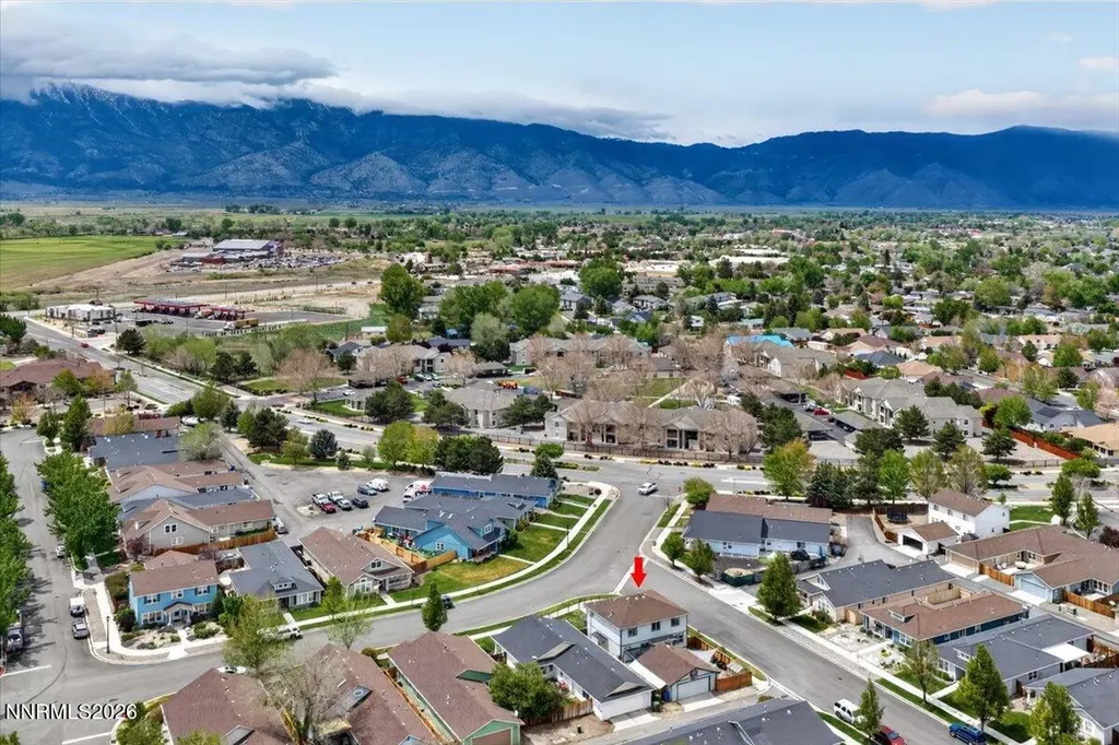 1347 Scarlet Oak Gardnerville NV 89410