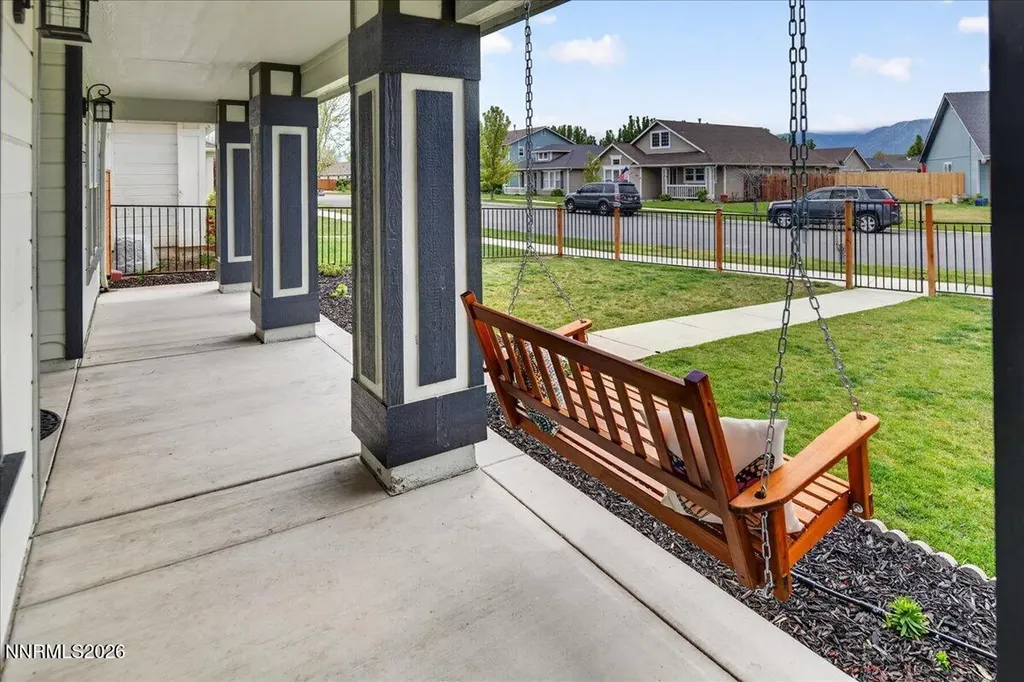 1347 Scarlet Oak Gardnerville NV 89410