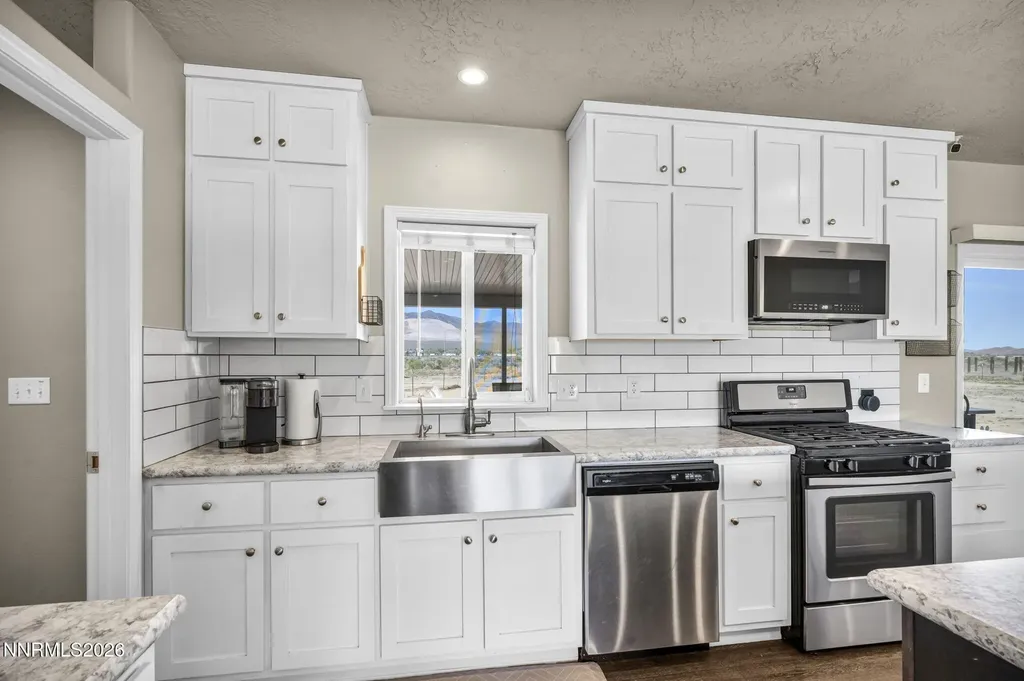 18 Kelsey Dayton NV 89403