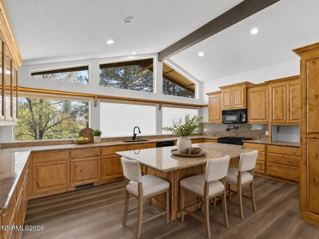 232 Beverly Gardnerville NV 89460