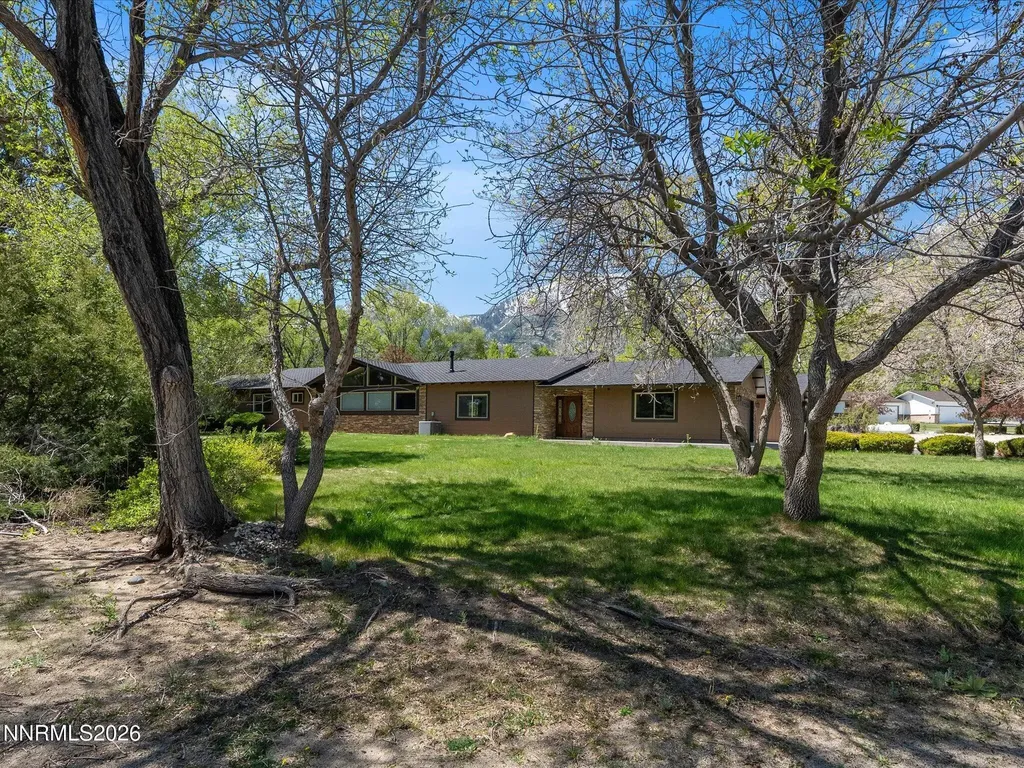 232 Beverly Gardnerville NV 89460