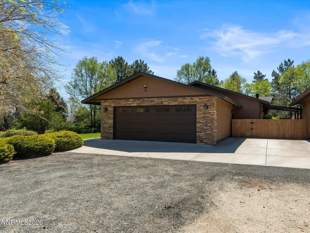 232 Beverly Gardnerville NV 89460