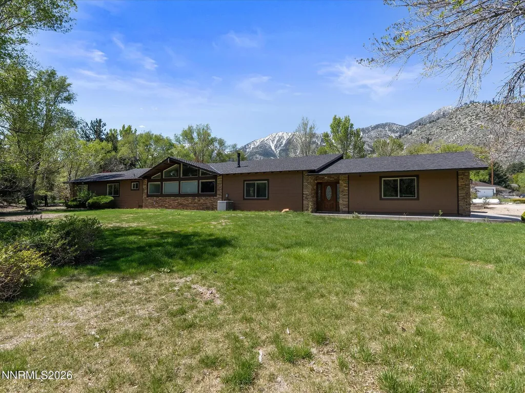 232 Beverly Gardnerville NV 89460