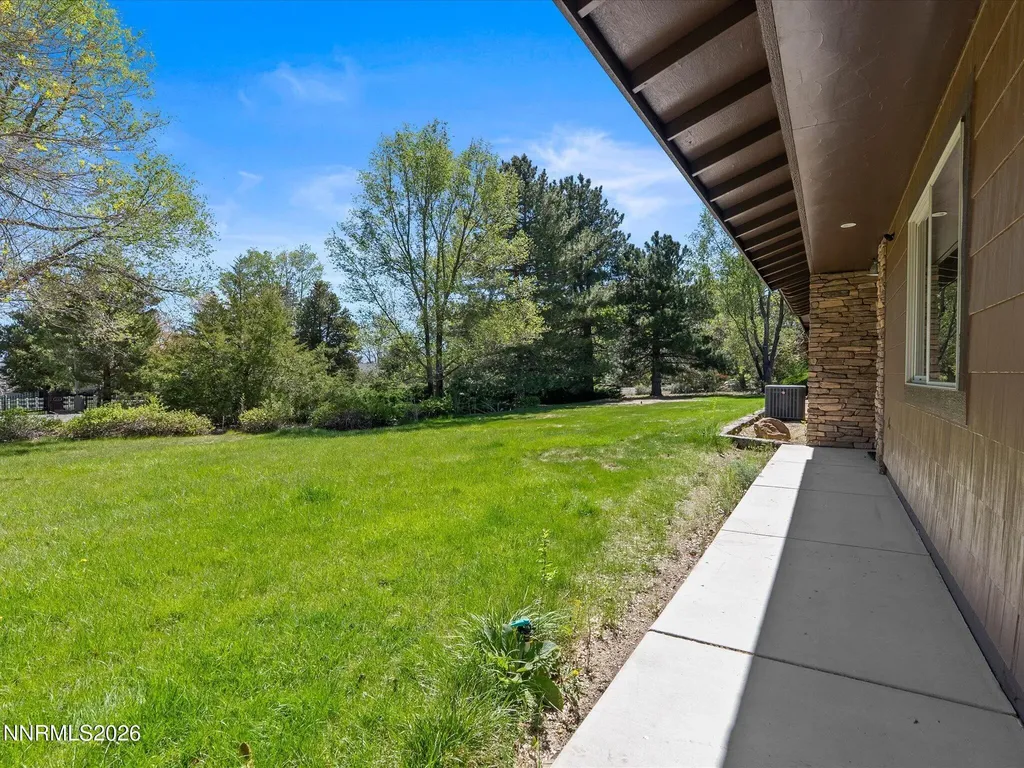 232 Beverly Gardnerville NV 89460