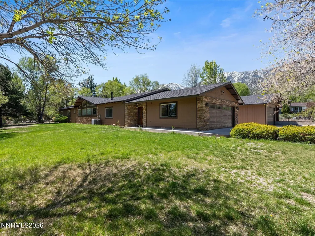 232 Beverly Gardnerville NV 89460