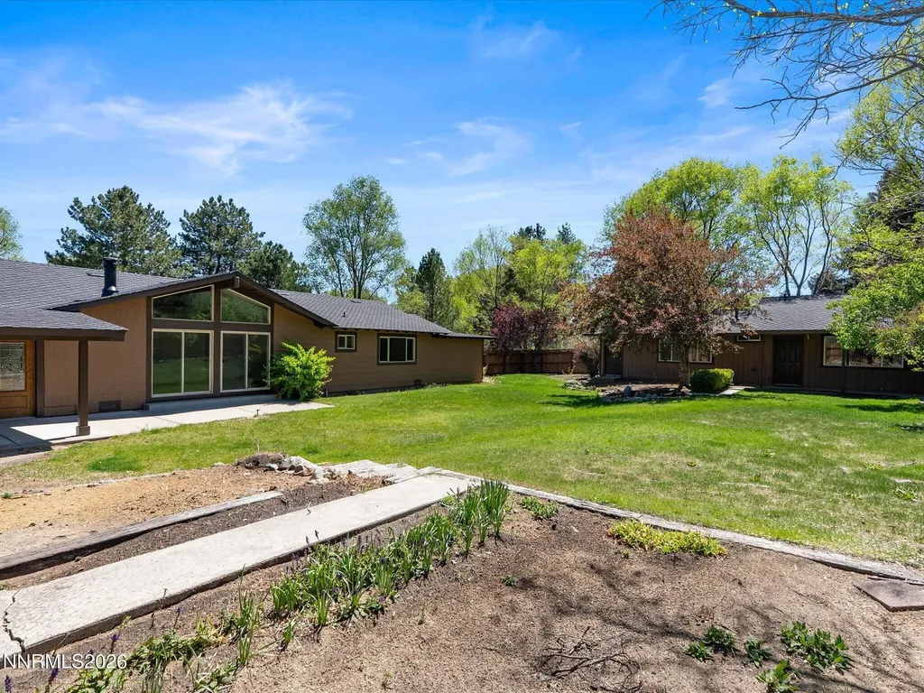 232 Beverly Gardnerville NV 89460