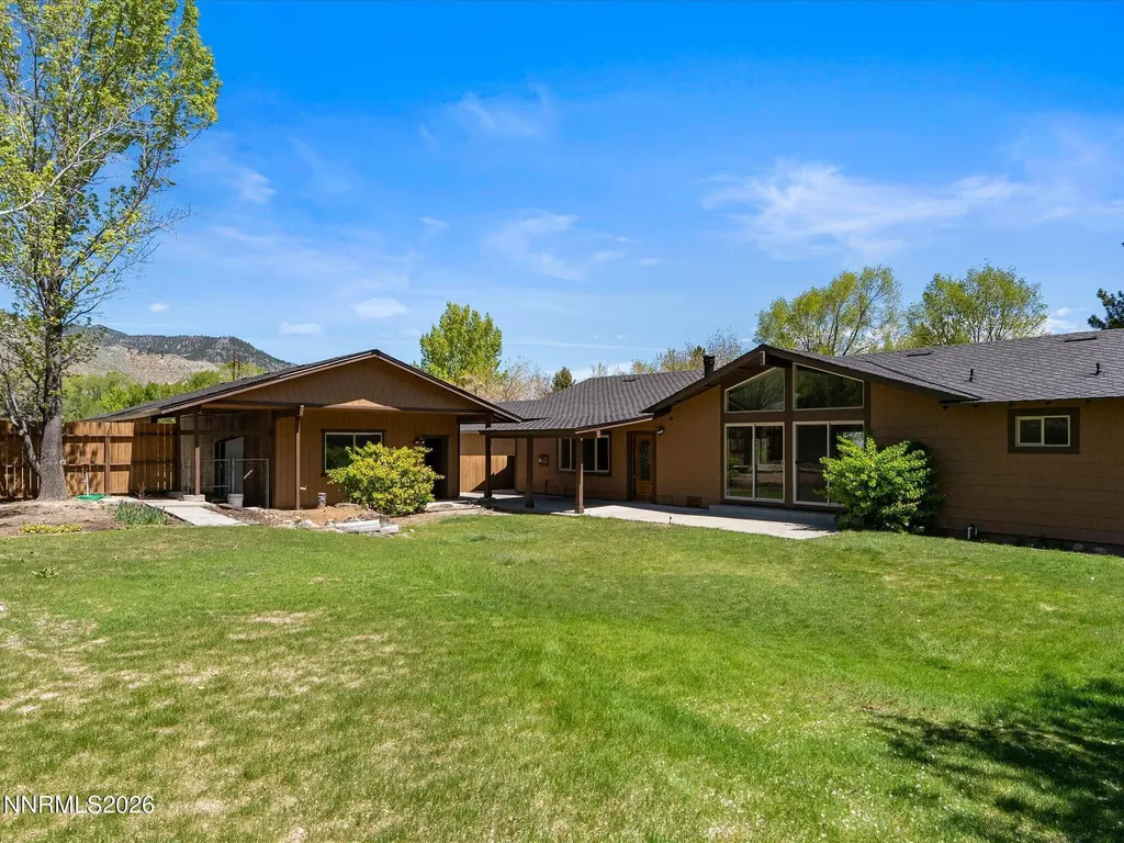 232 Beverly Gardnerville NV 89460