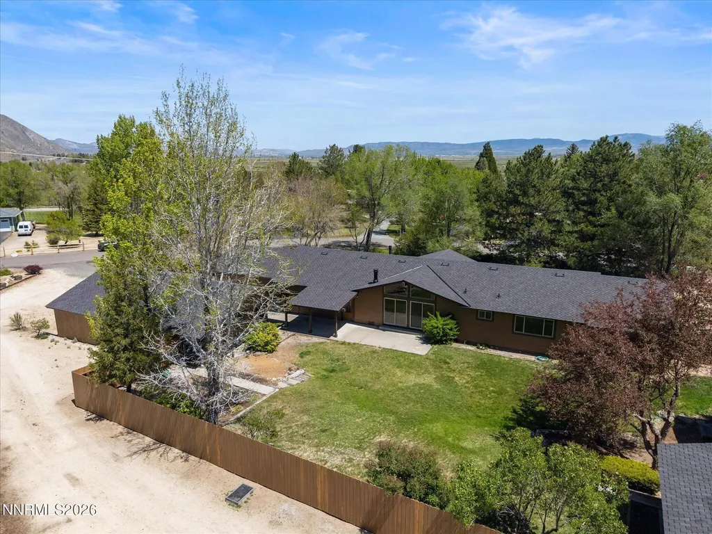 232 Beverly Gardnerville NV 89460