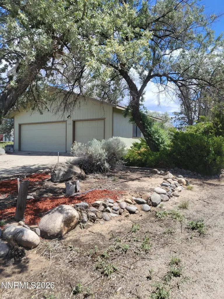 1575 Shirley Minden NV 89423