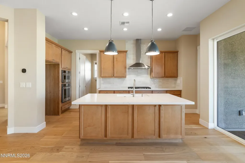 2225 Paint Horse Reno NV 89521