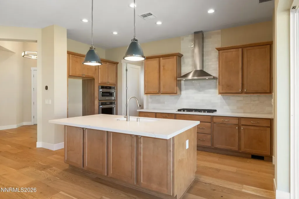 2225 Paint Horse Reno NV 89521