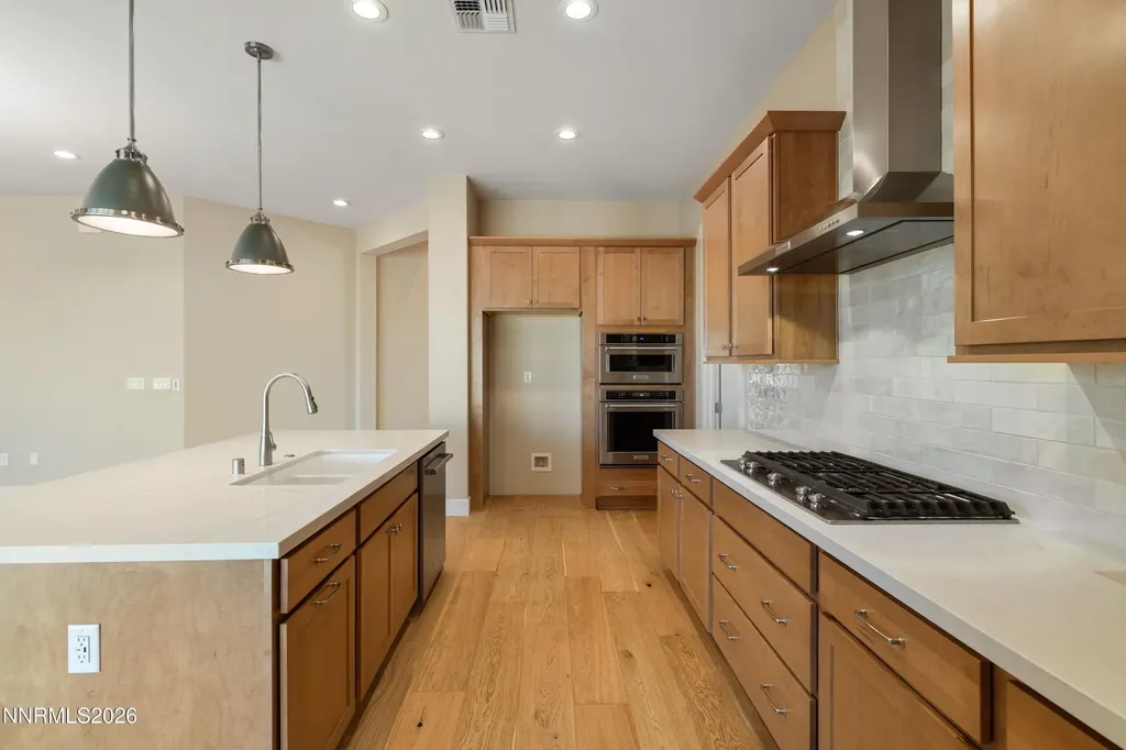 2225 Paint Horse Reno NV 89521