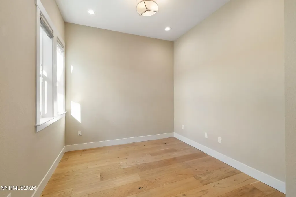 2225 Paint Horse Reno NV 89521