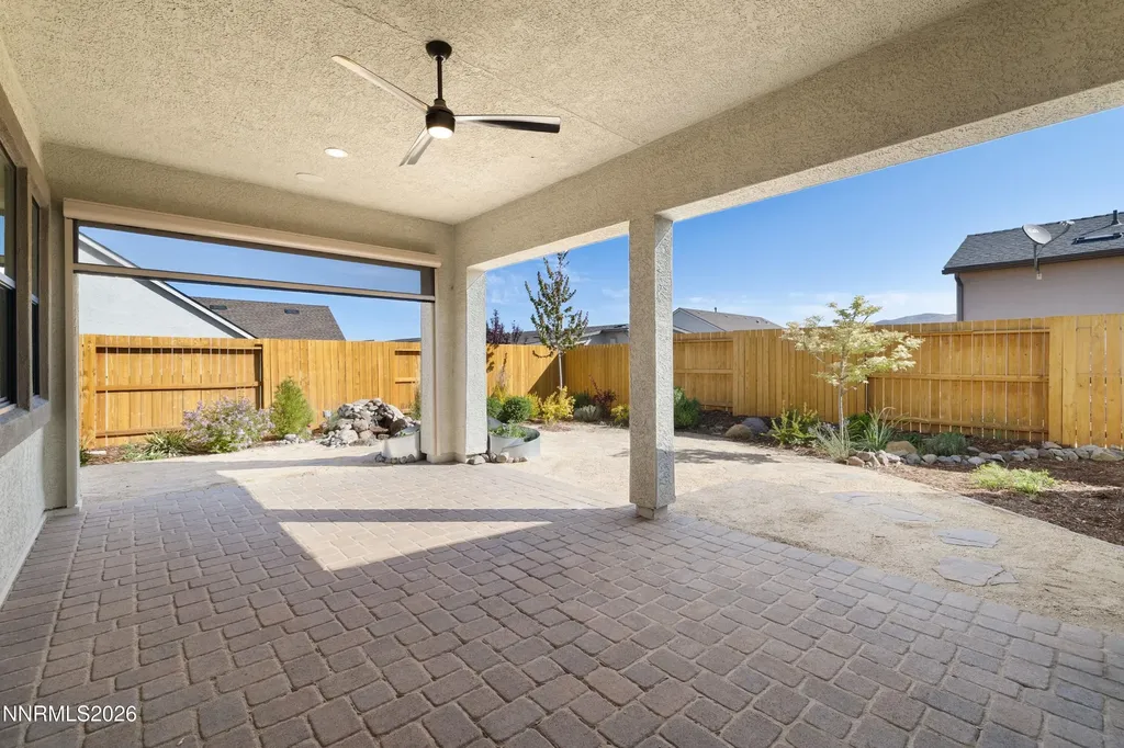 2225 Paint Horse Reno NV 89521