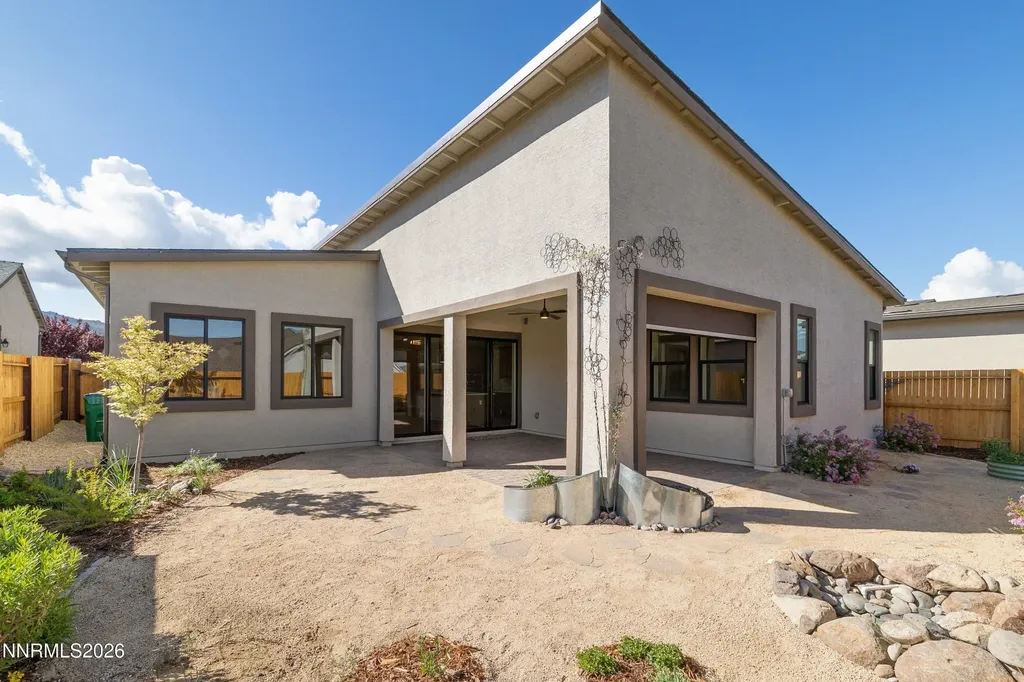 2225 Paint Horse Reno NV 89521