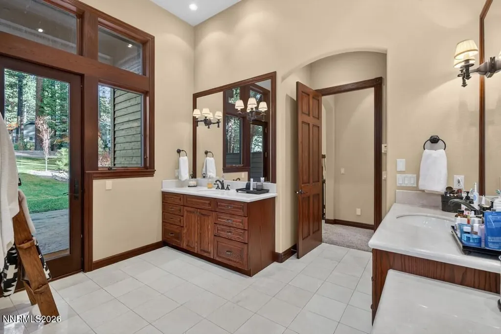 1056 Lakeshore Incline Village NV 89451