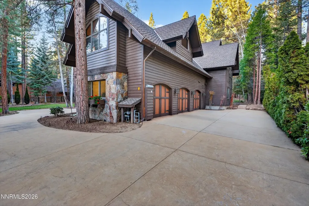 1056 Lakeshore Incline Village NV 89451