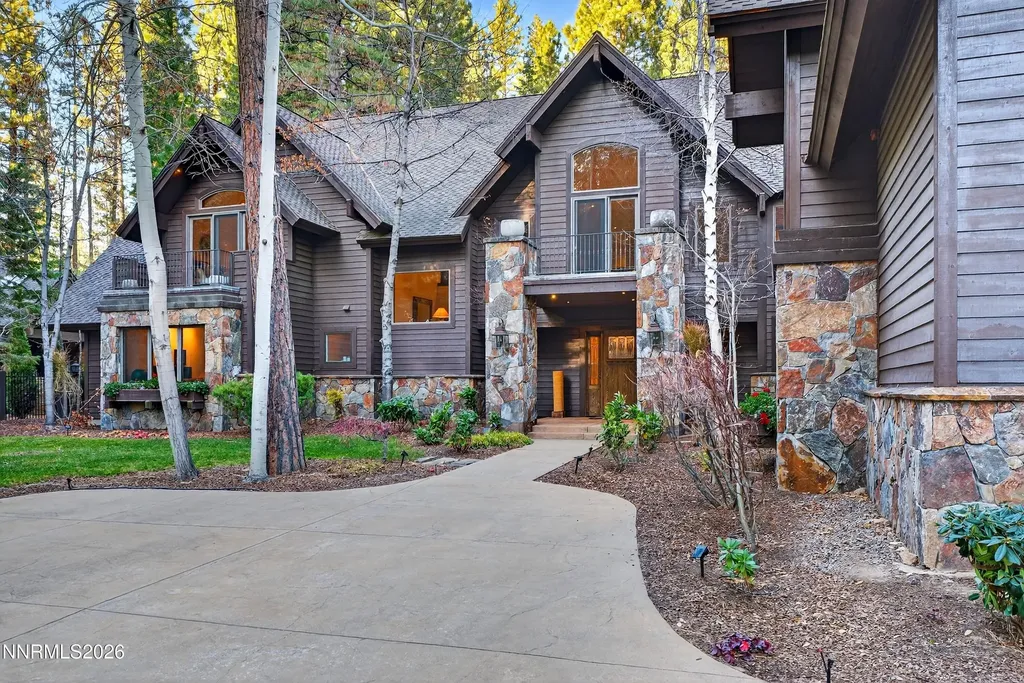 1056 Lakeshore Incline Village NV 89451