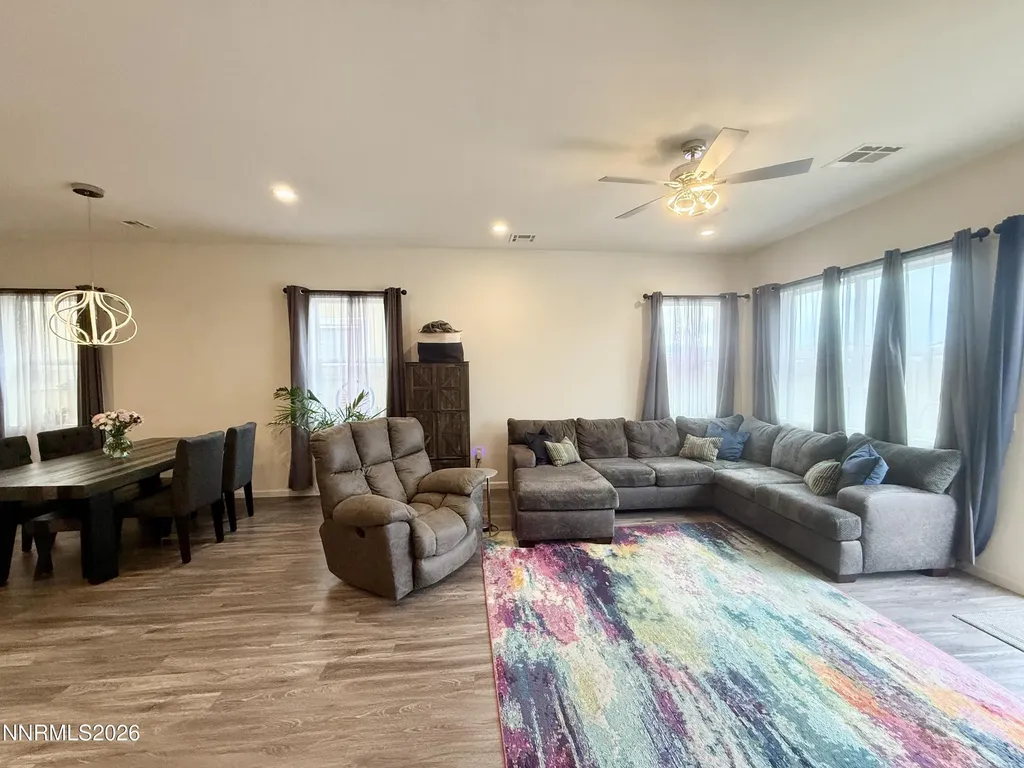 7885 Navasota Sparks NV 89436