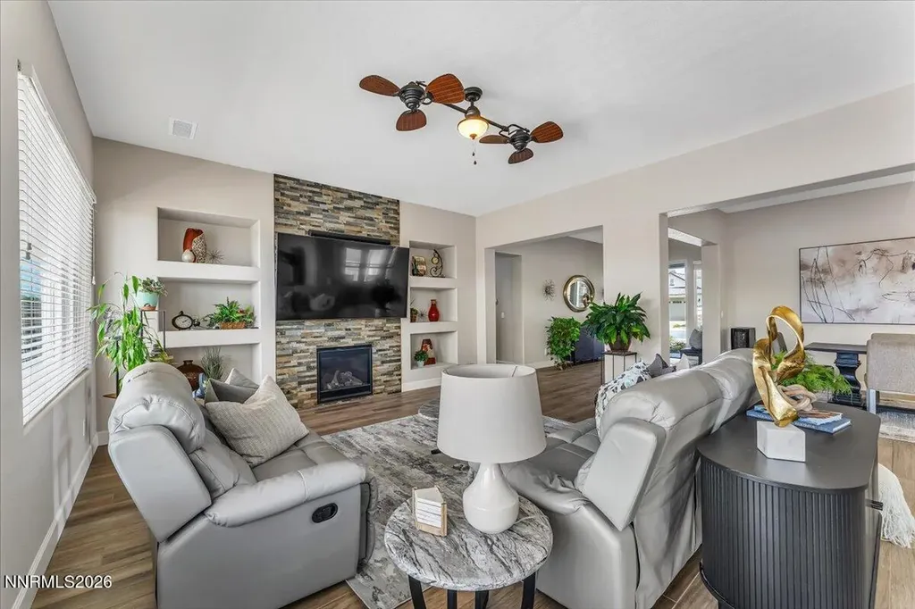 11785 Valley Crest Sparks NV 89441