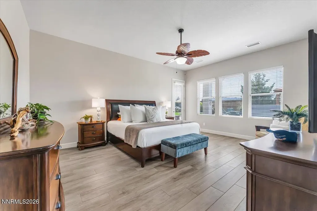 11785 Valley Crest Sparks NV 89441