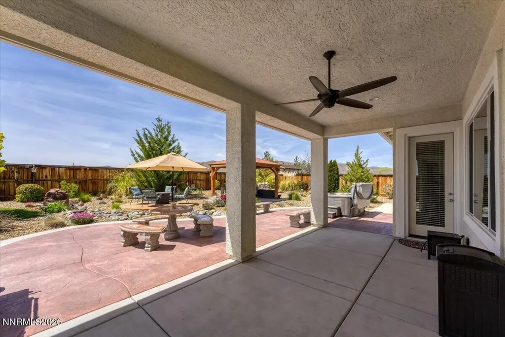 11785 Valley Crest Sparks NV 89441