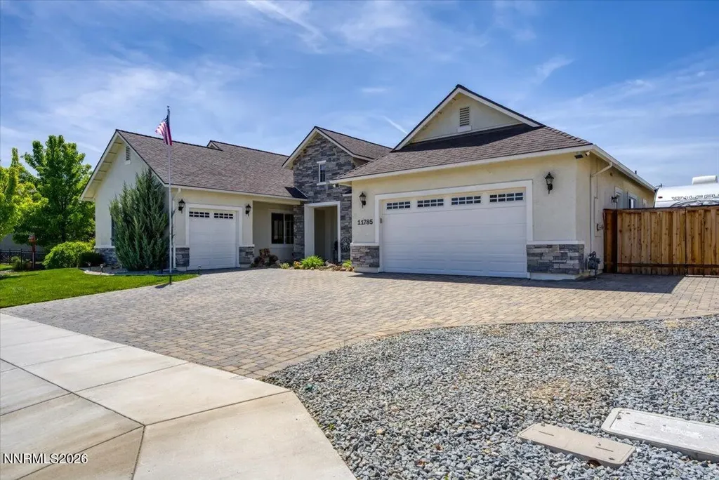11785 Valley Crest Sparks NV 89441