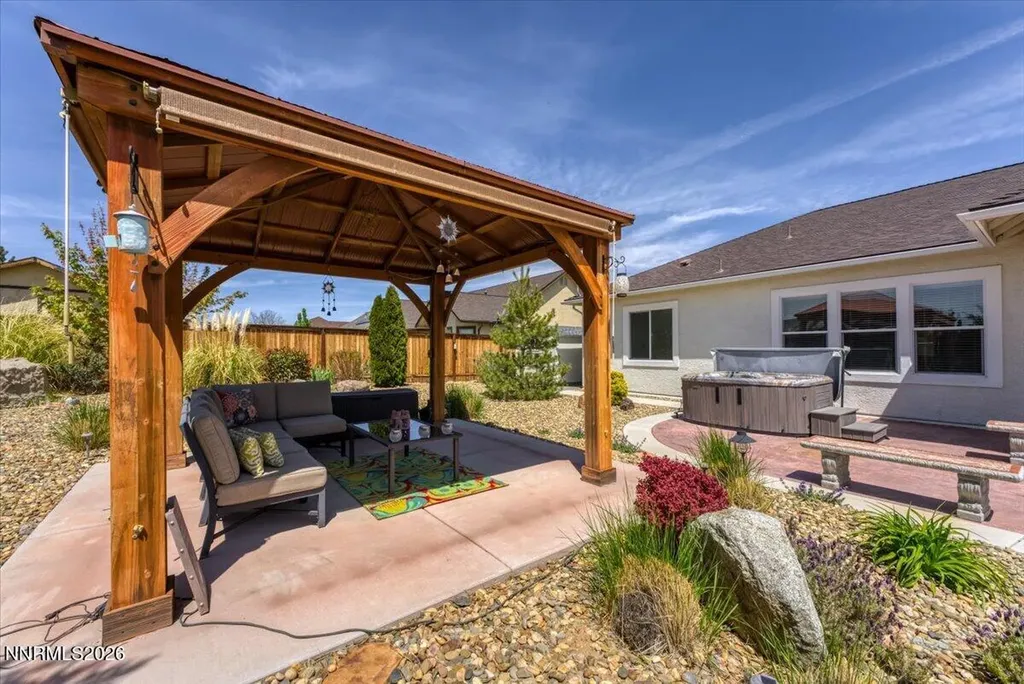 11785 Valley Crest Sparks NV 89441