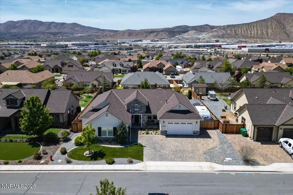 11785 Valley Crest Sparks NV 89441