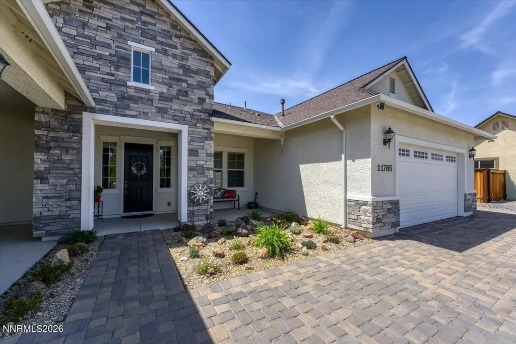 11785 Valley Crest Sparks NV 89441