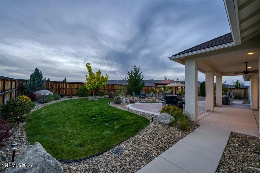 11785 Valley Crest Sparks NV 89441