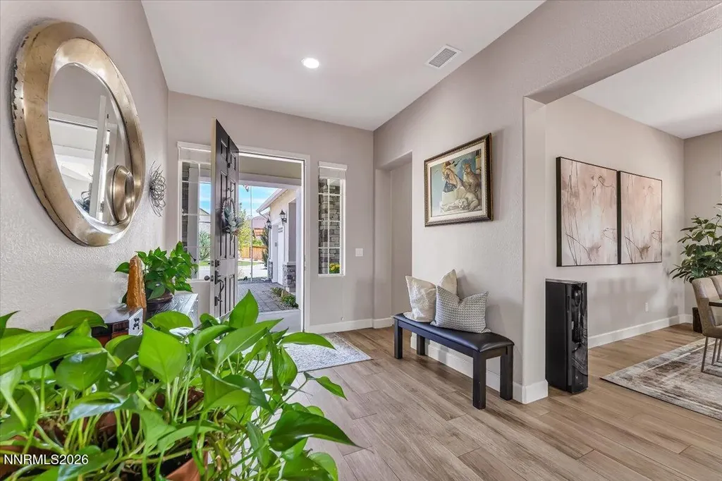 11785 Valley Crest Sparks NV 89441