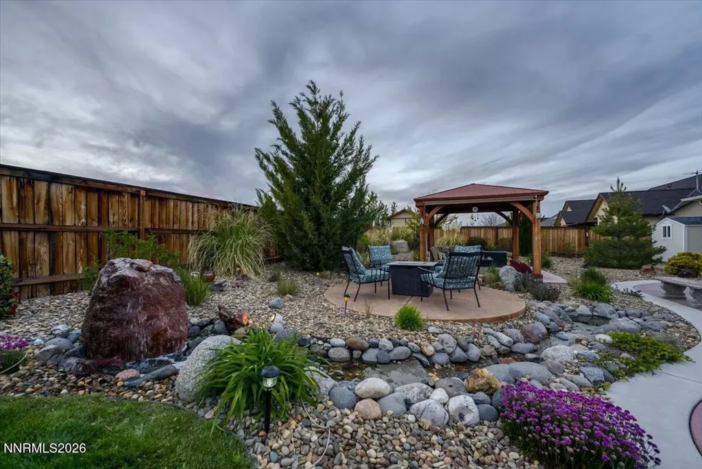 11785 Valley Crest Sparks NV 89441