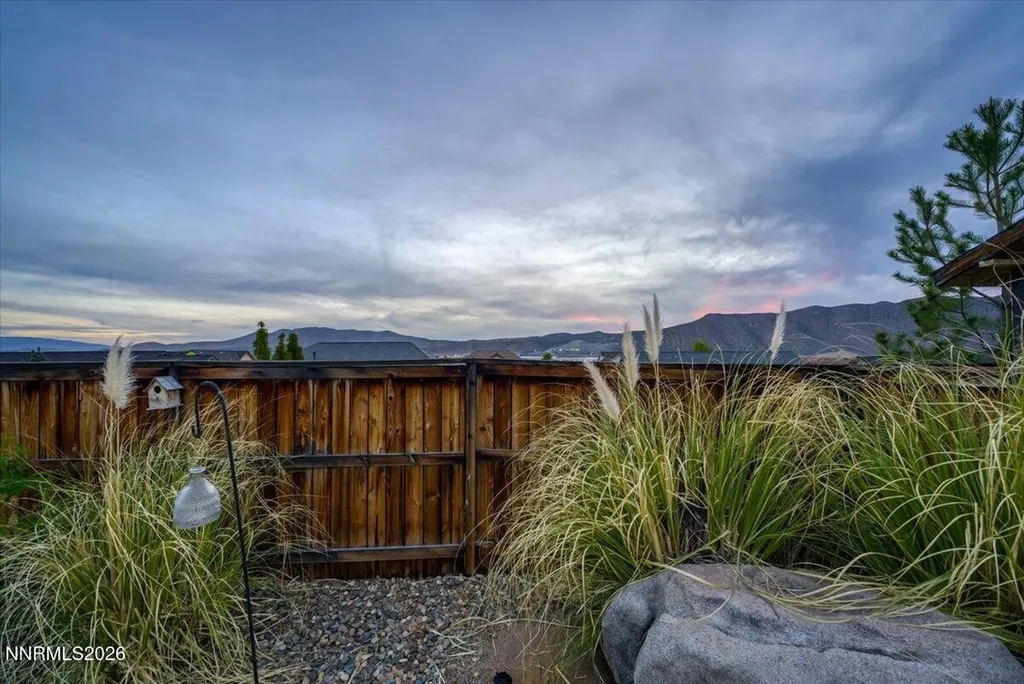 11785 Valley Crest Sparks NV 89441