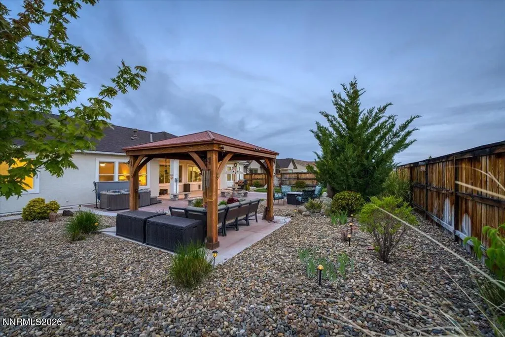 11785 Valley Crest Sparks NV 89441