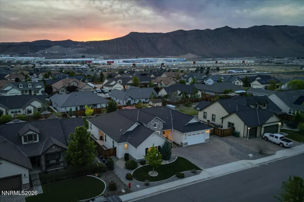 11785 Valley Crest Sparks NV 89441