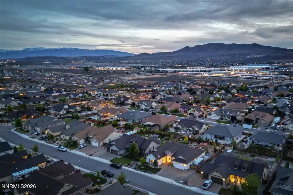 11785 Valley Crest Sparks NV 89441