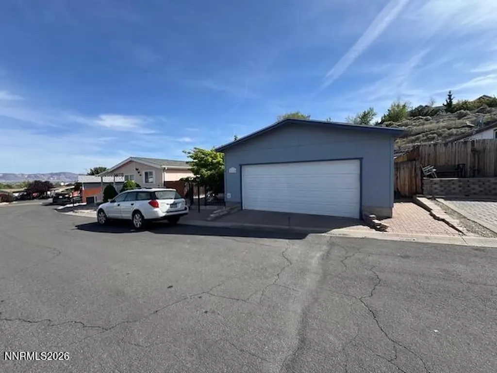2166 Camellia Reno NV 89512