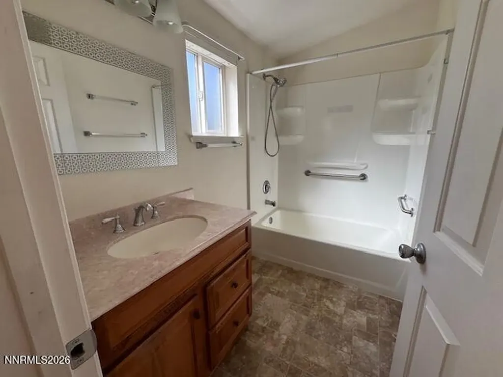 2166 Camellia Reno NV 89512
