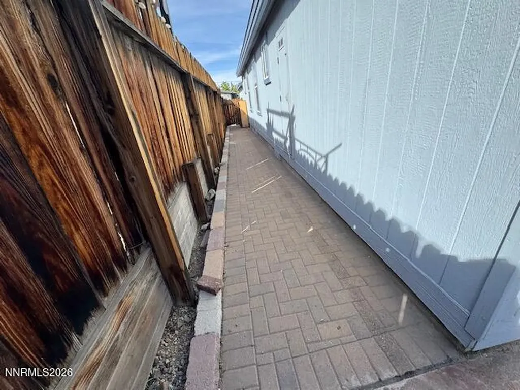 2166 Camellia Reno NV 89512